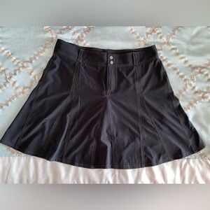 Sahalie A Line Women’s Skirt 14 Black w/Tan Stitching Line w/Mesh Shorts